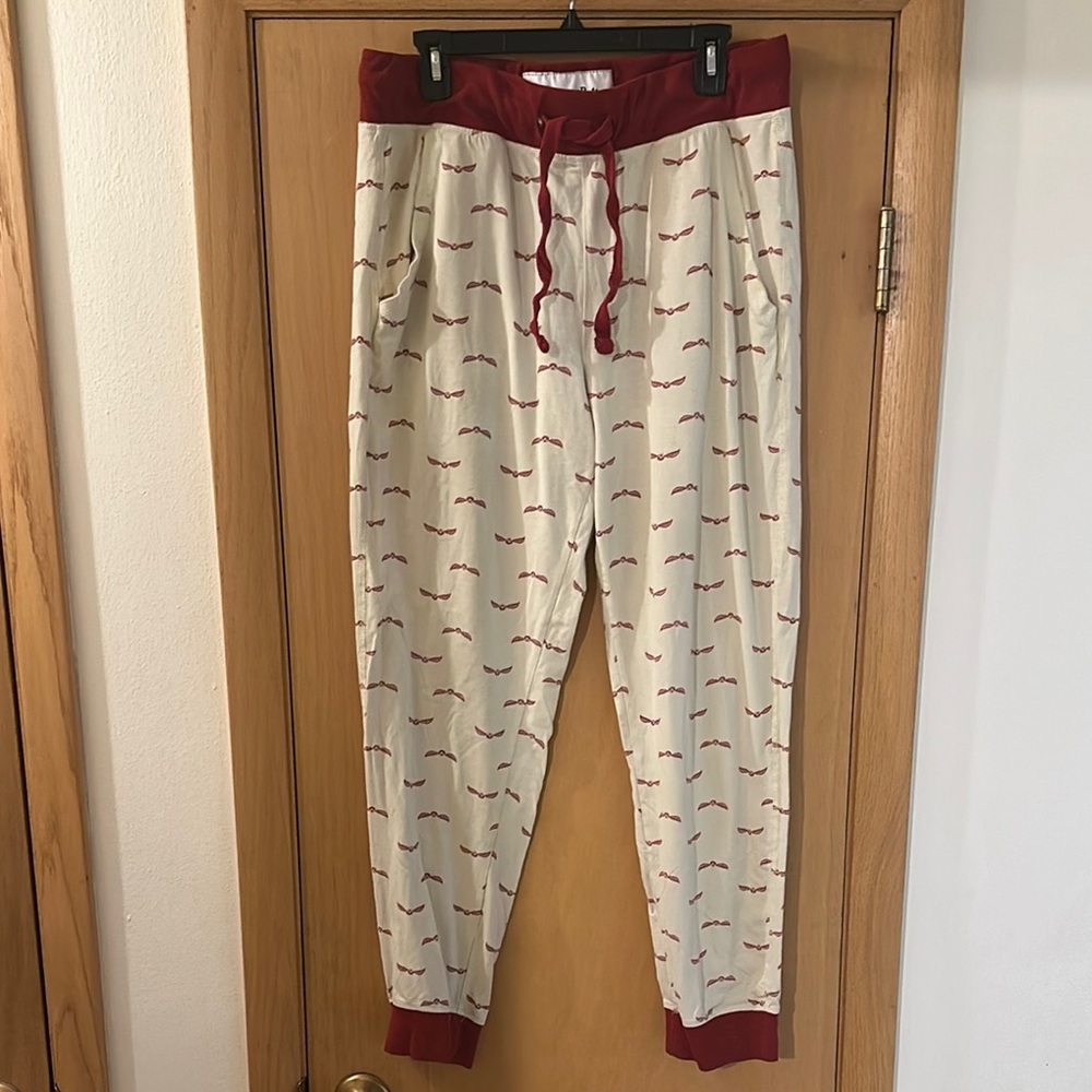 Wizarding World Harry Potter Women’s Lounge Pajama Pants Joggers Cream Red Large